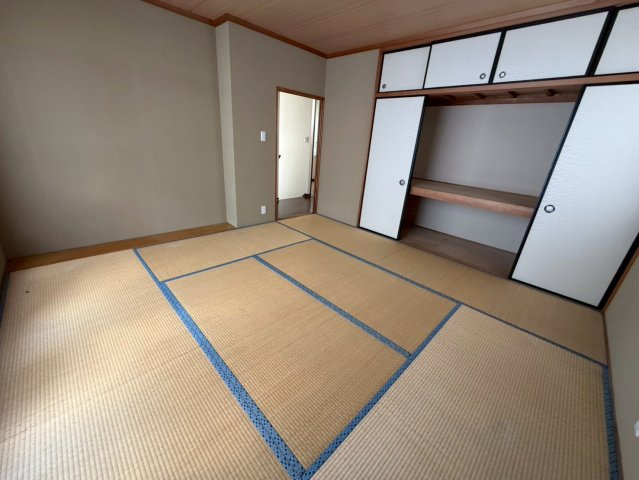 東郷町白鳥3丁目貸家の和室