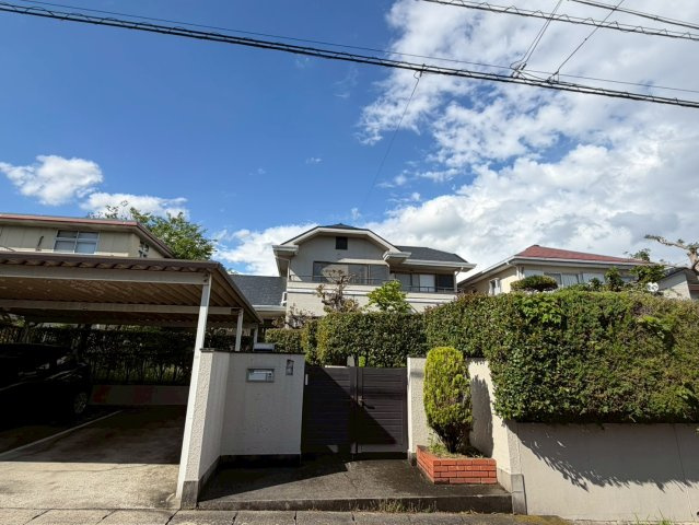 東郷町白鳥3丁目貸家のエントランス