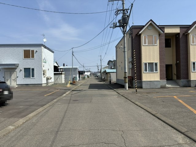 【前面道路含む現地写真】の画像