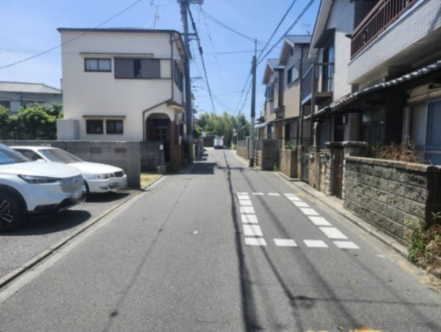 高石市東羽衣7丁目戸建の前面道路含む現地写真