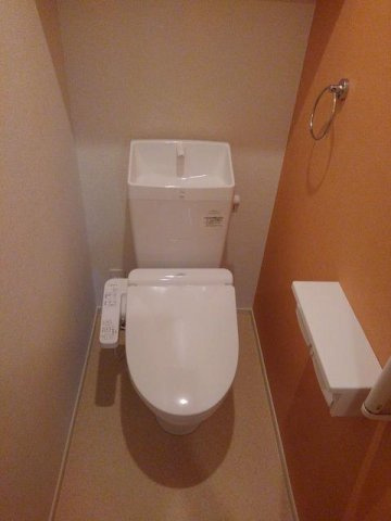 【トイレ】 | ラ　フェリーチェ　Ⅰ | 落ち着いた色調のトイレです