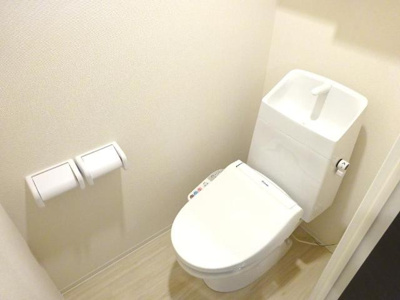 【トイレ】 | オーディヴル・スミ | 温水洗浄機能付き暖房便座