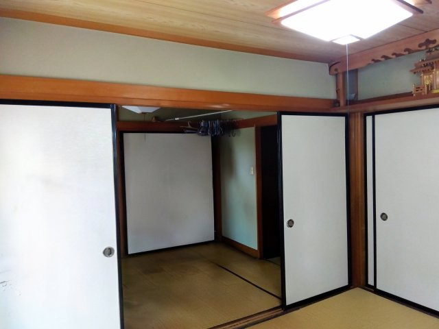売中古戸建　富士市中里の和室|開け閉めで空間を自由に仕切り広さを調整できる柔軟な設計になっています。