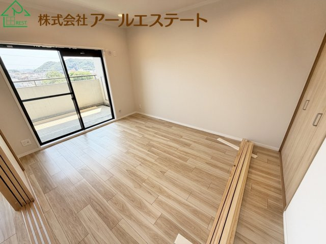 ベルハイツ白鷺Ⅱ　　JR「播磨高岡駅」徒歩16分の洋室