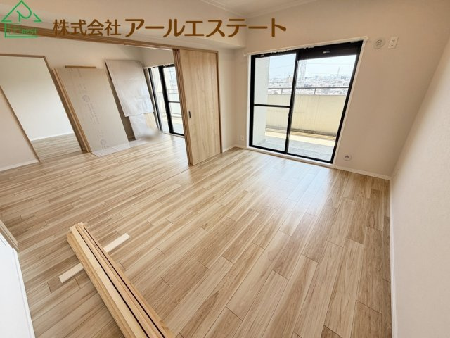 ベルハイツ白鷺Ⅱ　　JR「播磨高岡駅」徒歩16分の洋室
