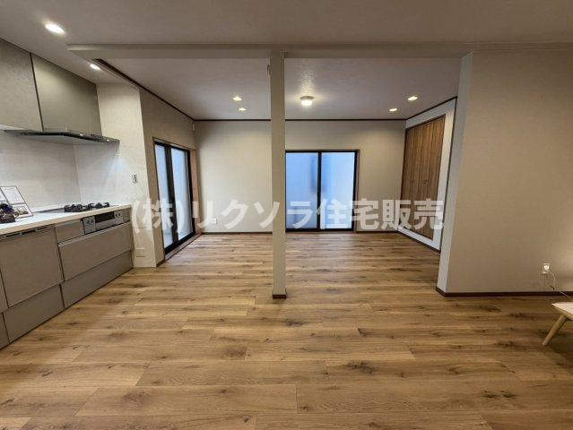 香里西之町　中古一戸建てのダイニング|LDK20.0帖
■物件内覧・資金計画相談・住宅ローン相談、リフォーム相談、お問合せ受付中■
※当日・翌日のご内覧、ご相談はお電話でのお問合せがスムーズです！