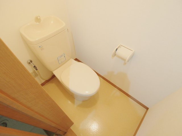 コンフォールのトイレ