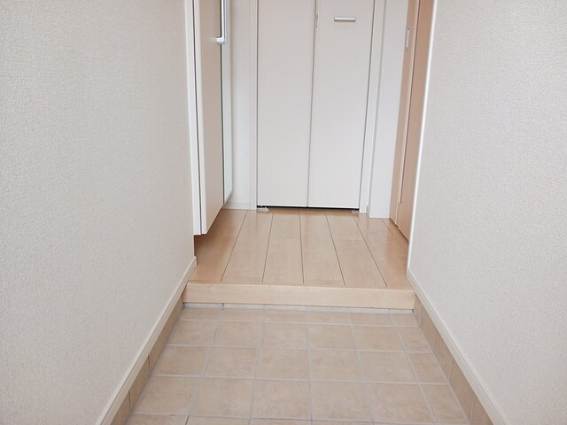 トゥール ドールの玄関