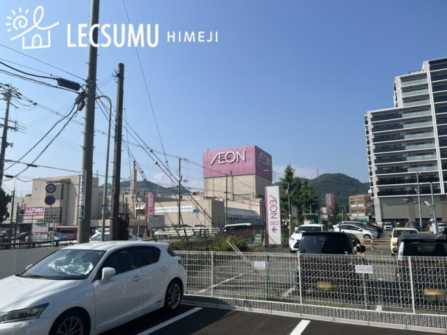 野里マンションの駐車場