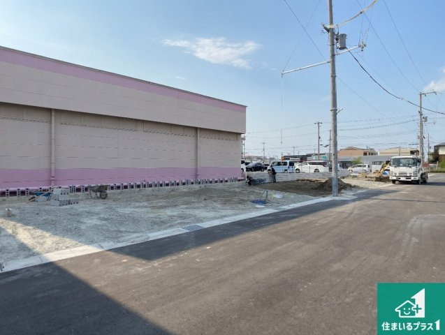 姫路市東山　第4期　新築一戸建ての外観|周辺は落ち着いた街並みの住宅地！子育てがしやすい住環境です！まだ未完成ですが、現地でしかわからない事もございます。是非一度ご覧ください。