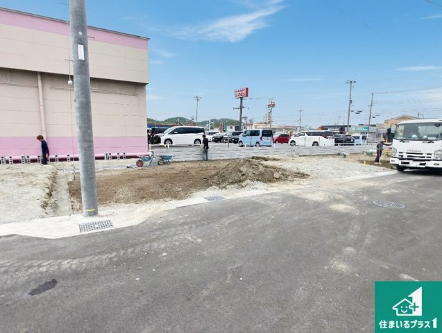 姫路市東山　第4期　新築一戸建ての外観|周辺は落ち着いた街並みの住宅地！子育てがしやすい住環境です！まだ未完成ですが、現地でしかわからない事もございます。是非一度ご覧ください。