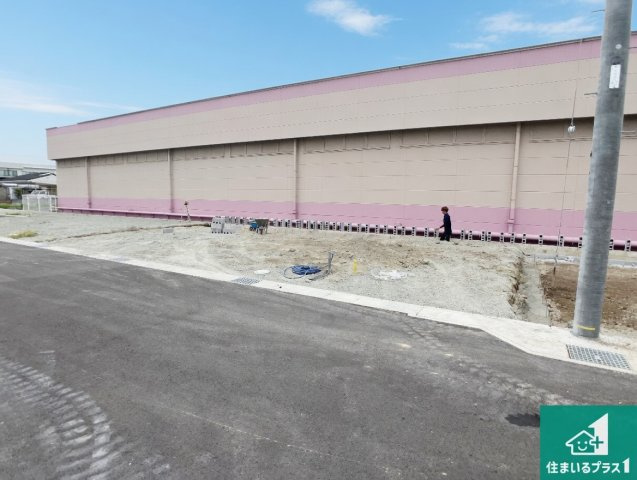 姫路市東山　第4期　新築一戸建ての外観|周辺は落ち着いた街並みの住宅地！子育てがしやすい住環境です！まだ未完成ですが、現地でしかわからない事もございます。是非一度ご覧ください。
