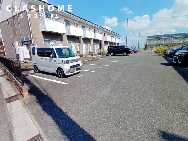 ボワセードル　　刈谷市近郊の賃貸はクラスホーム刈谷店の駐車場