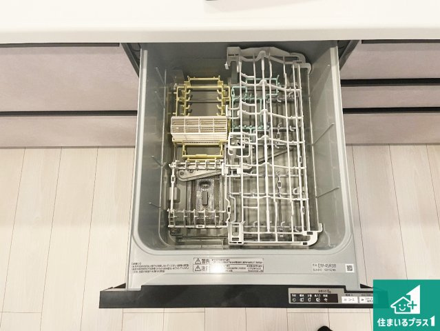 29日(土)30日(日)現地ご見学可能！　門真市千石西町　限定1邸の設備|食事後の一仕事、食器洗いをボタン一つでお任せできちゃいます！場所を取らないビルトイン式なので、お料理スペースもしっかり確保！