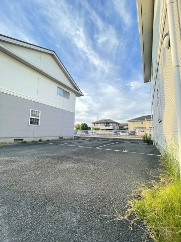 NSハイツの駐車場