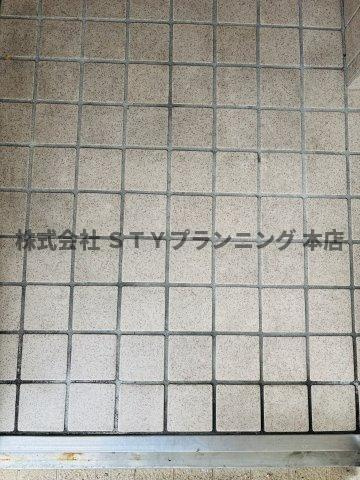 仲介手数料0円！アモール高針の玄関