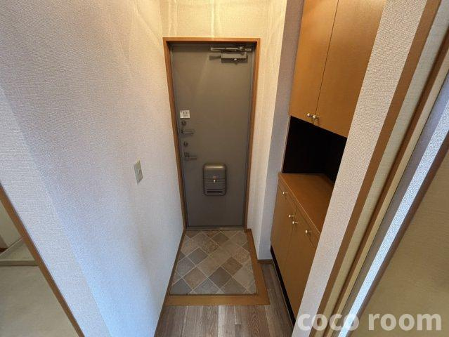 サンフローラ　Ａ棟の玄関