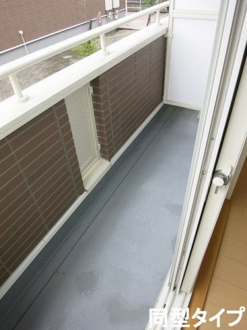 カーサ古澤Ｂのバルコニー