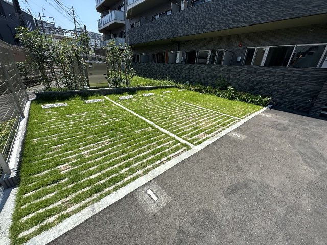 アルファコート亀戸２の駐車場|カースペースがあります