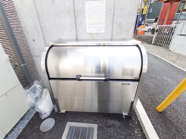 ロイヤルパーク高鼻のその他|ゴミ捨て場です☆