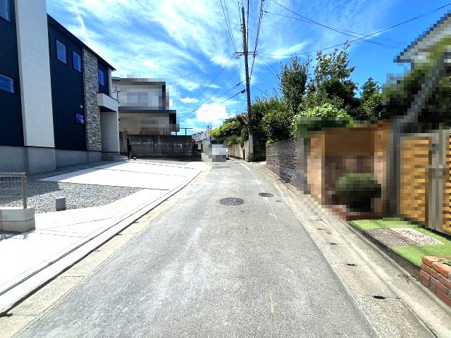 【その他】 | 福岡市南区老司5丁目5期Y　1号棟（全2棟）【仲介手数料無料・0円】 | 現地写真。前面道路です。