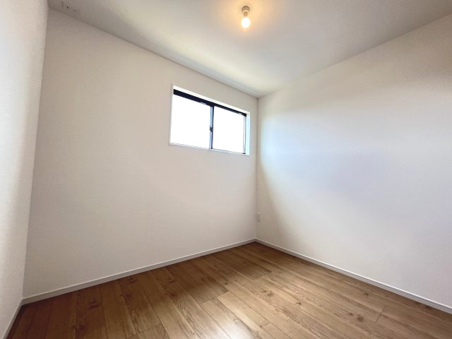 【子供部屋】 | 福岡市南区老司5丁目5期Y　1号棟（全2棟）【仲介手数料無料・0円】 | 現地写真。