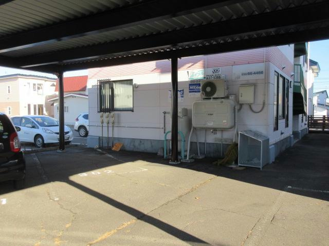 プライムローズ22の駐車場