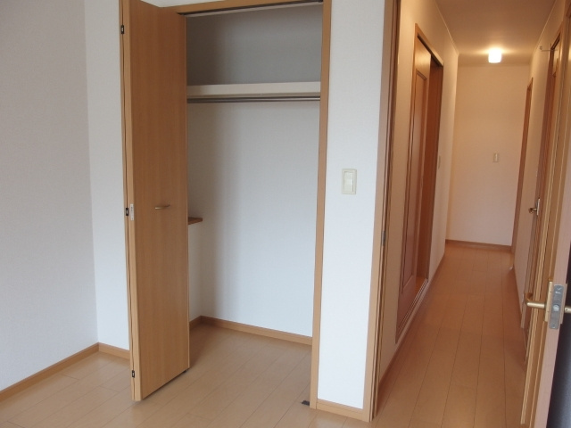 ガーデンハウス緑丘Ｄの収納