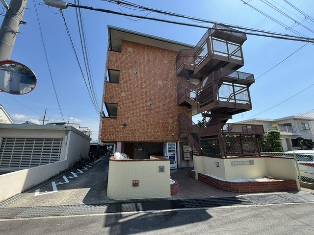 エスティライフ喜志駅前