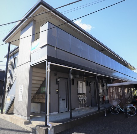 栗原ハイツAのエントランス