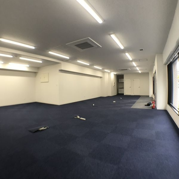 上前津エフワンビルの内装