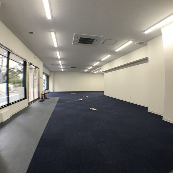 上前津エフワンビルの内装