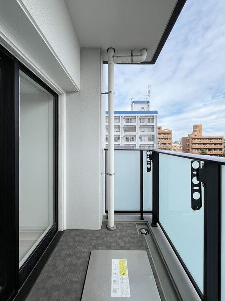 S-RESIDENCE豊国通 ☆4月申込限定キャンペーン中!!駐車場空き予定あり!!のバルコニー