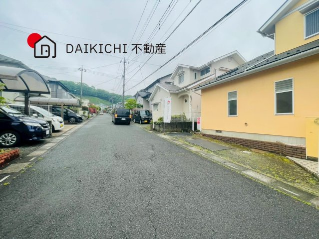 【前面道路含む現地写真】 | KEM東松山市殿山町1期　中古戸建