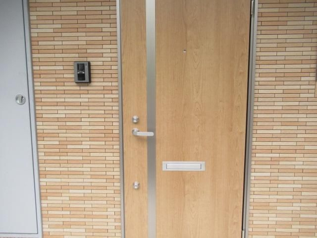 アゼリアⅢの玄関