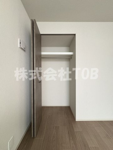 【収納】 | ウェルスクエア八幡山 | 洋室4.5帖　収納