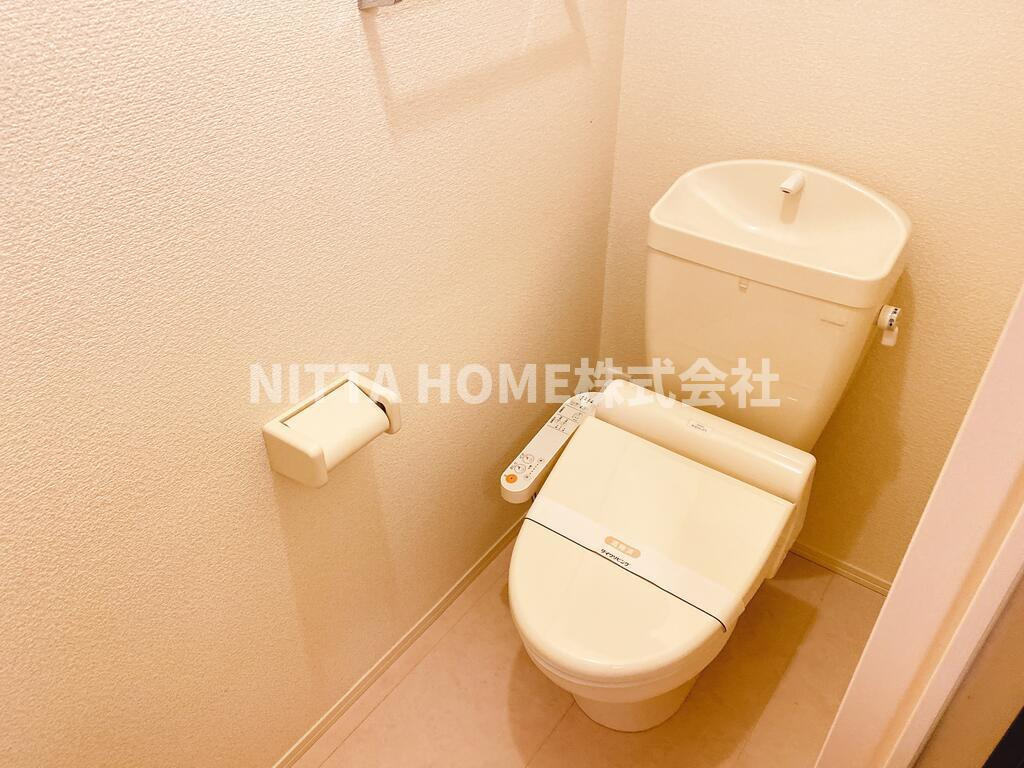 belle　famille のトイレ|温水洗浄便座付きのトイレです＊