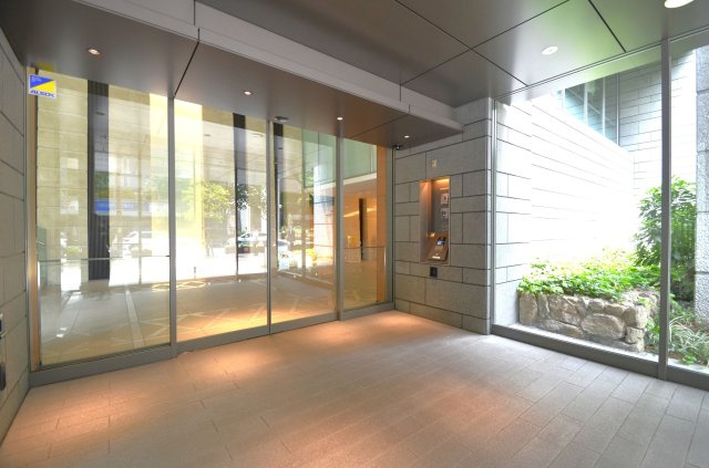 プレミスト天神赤坂タワー　舞鶴小学校区のロビー|プレミスト天神赤坂タワー、