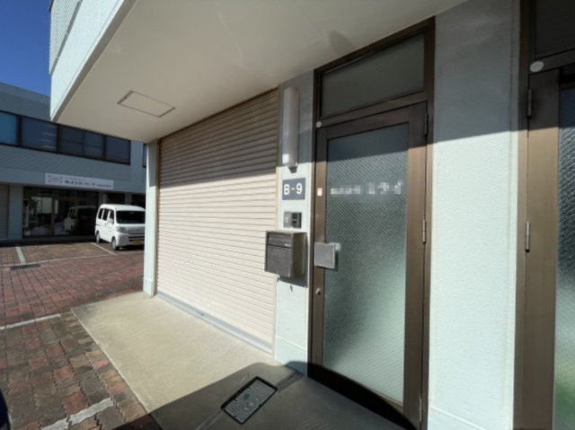 ビジネスパーク西浅田のエントランス
