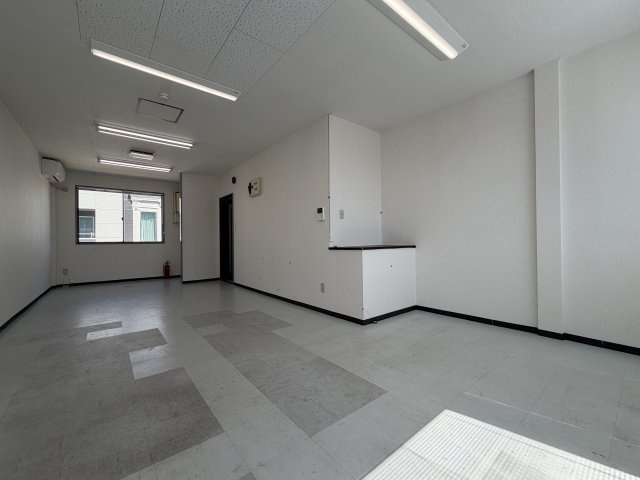 ビジネスパーク西浅田の内装