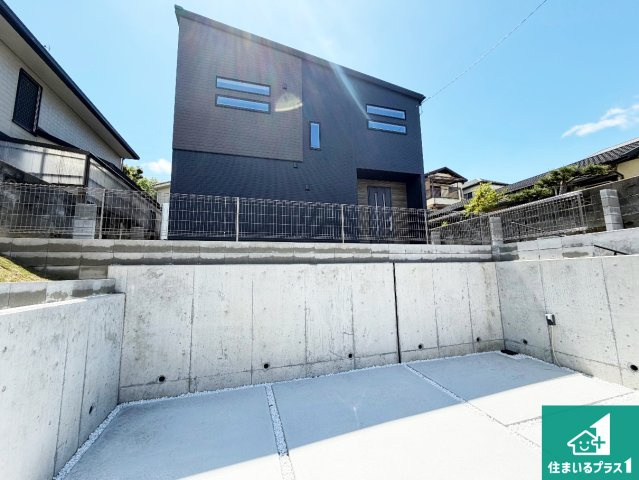 29日(土)30日(日)現地ご見学可能！神戸市北区緑町　限定1邸の外観|安心の10年保証！外観を美しく保ち、雨水で汚れを落とします！気になることがありましたら、お気軽にお問い合わせください！