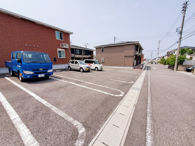 エアリーヒルⅢの駐車場