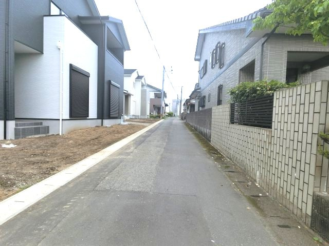 小城市三日月町久米3期の前面道路含む現地写真|前面道路含む現地写真です