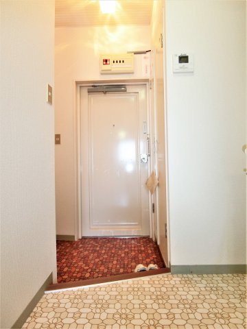 ダイアパレス白子の玄関