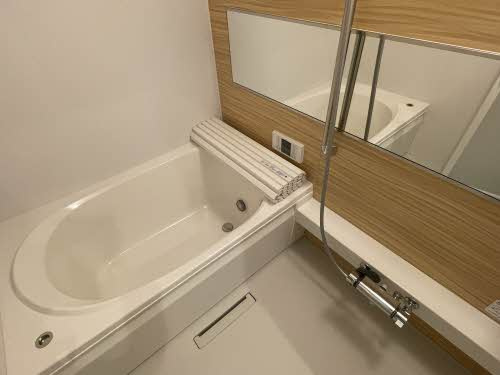 熊本市南区御幸笛田２丁目のアパートの浴室