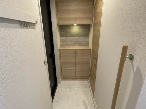 熊本市南区御幸笛田２丁目のアパートの玄関