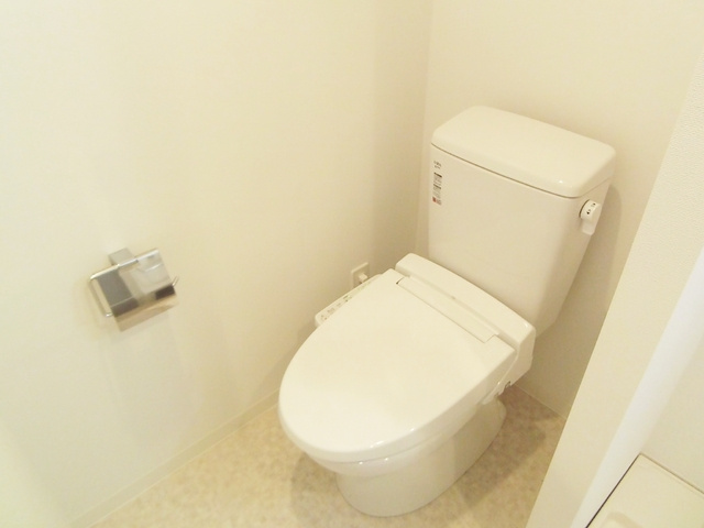グランヴァンセレッソ王子レジデンシアのトイレ|温水洗浄機能付きトイレです