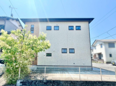 【角地×日当り良好】南国市大そね甲　中古一戸建ての外観パース|周囲に遮るものがない、開放感たっぷりの立地♪