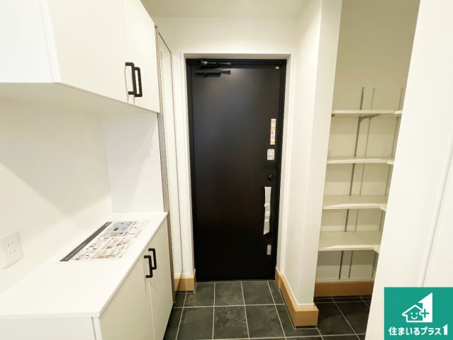 29(土)30(日)現地説明会！◆八尾市山本町北　限定1邸の玄関|シューズボックスにはたくさんの靴が収納できるので玄関周りはいつもスッキリ！ご家族が増えても安心！