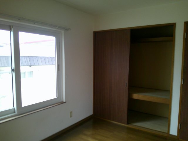 ヴェルデュール西町の洋室